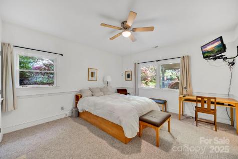 1412 Valmont Drive Hendersonville NC 28791