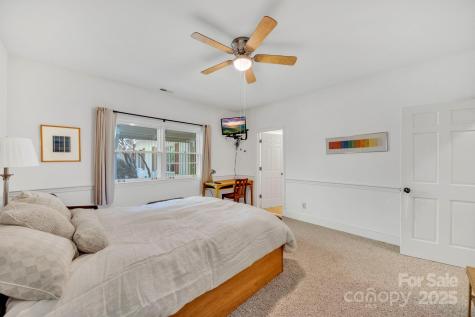 1412 Valmont Drive Hendersonville NC 28791