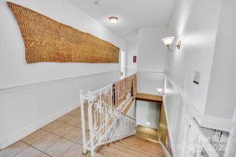 1412 Valmont Drive Hendersonville NC 28791