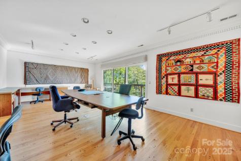 1412 Valmont Drive Hendersonville NC 28791