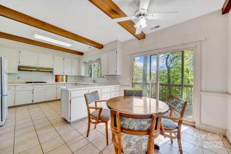 1412 Valmont Drive Hendersonville NC 28791