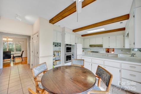 1412 Valmont Drive Hendersonville NC 28791