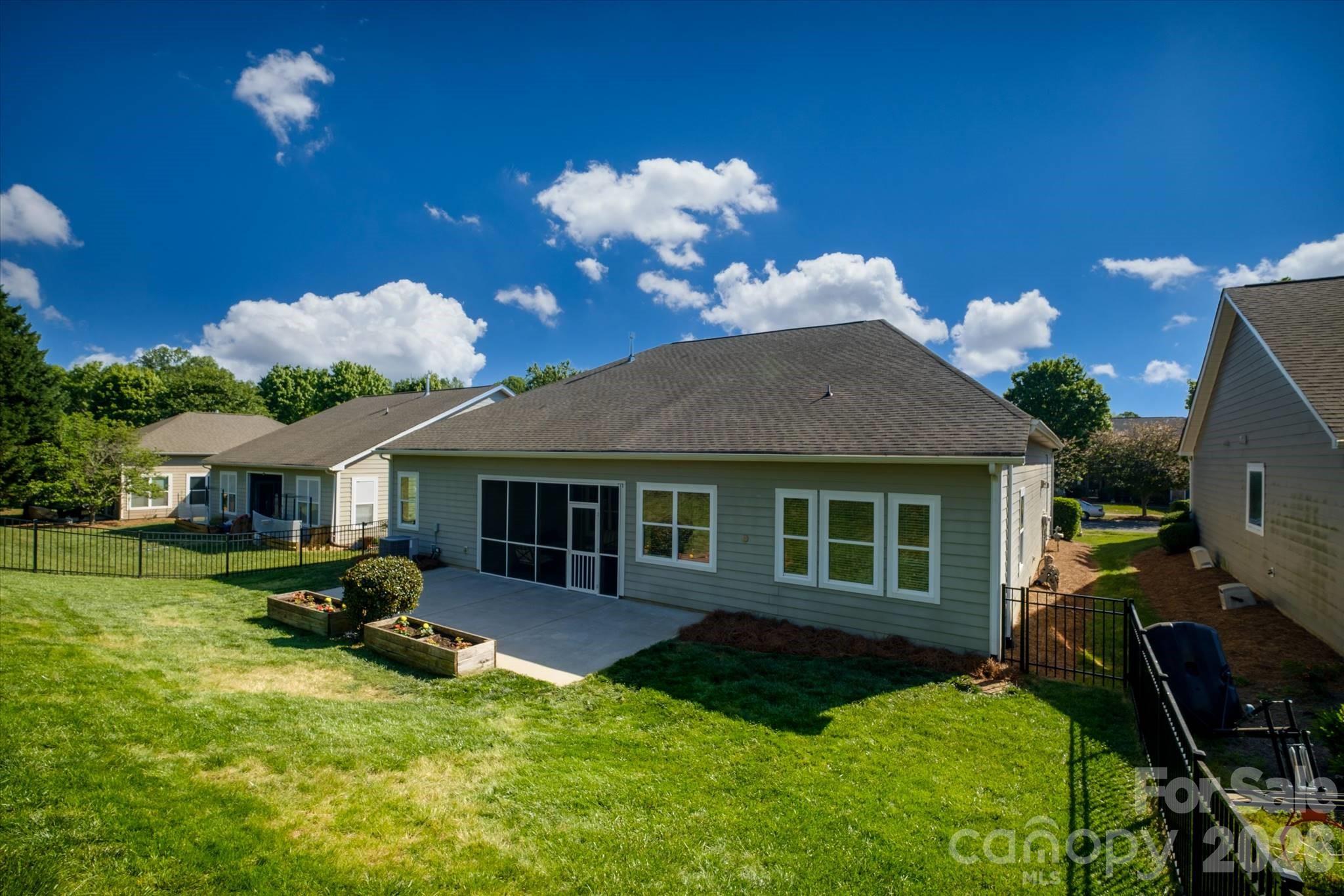 8720 Artesa Mill Lane Charlotte NC 28214