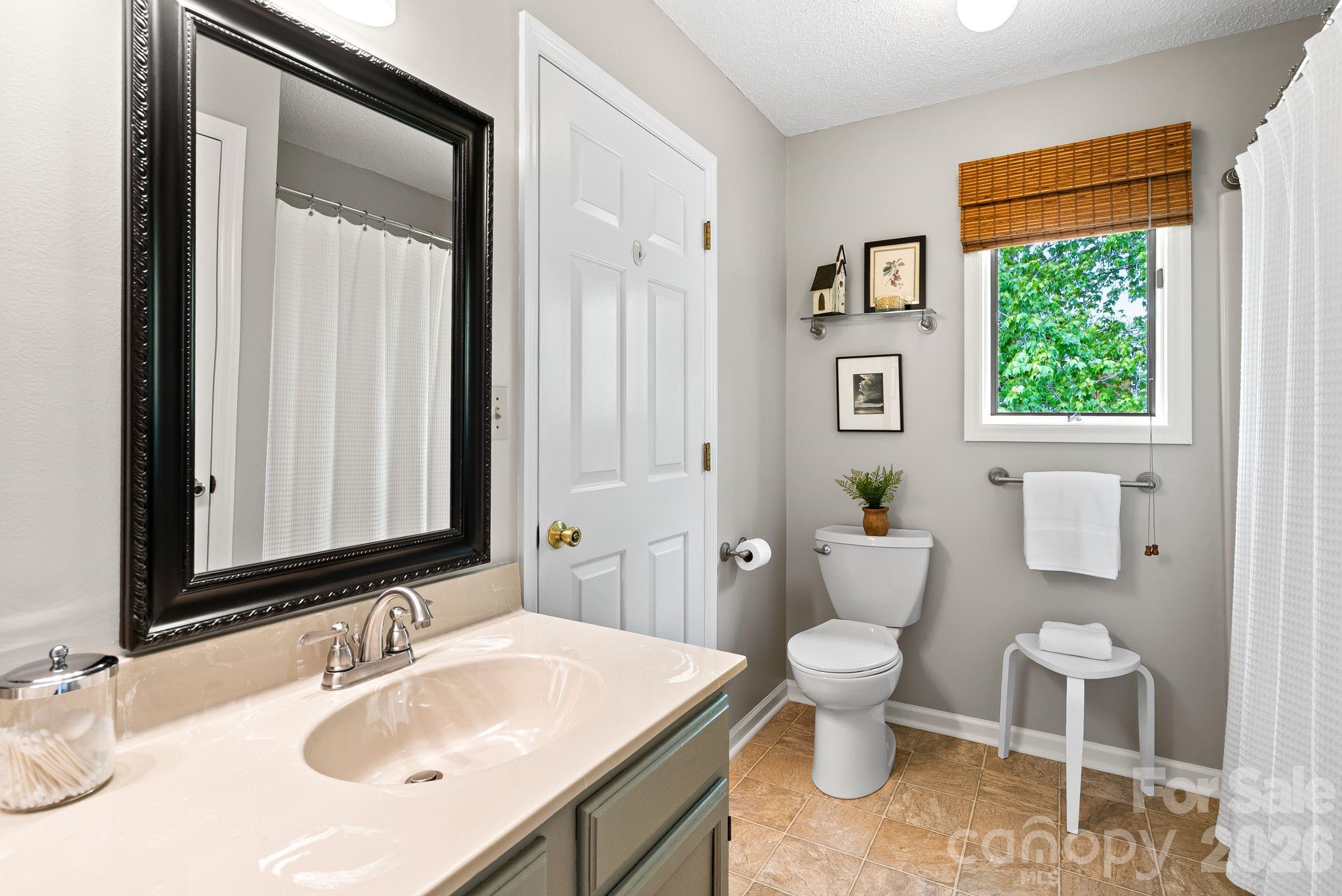 108 Kyfields Drive Weaverville NC 28787