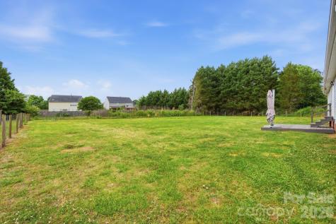 2073 Highway 557 Highway Clover SC 29710