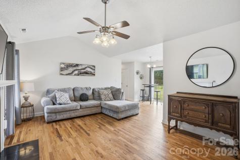 2073 Highway 557 Highway Clover SC 29710