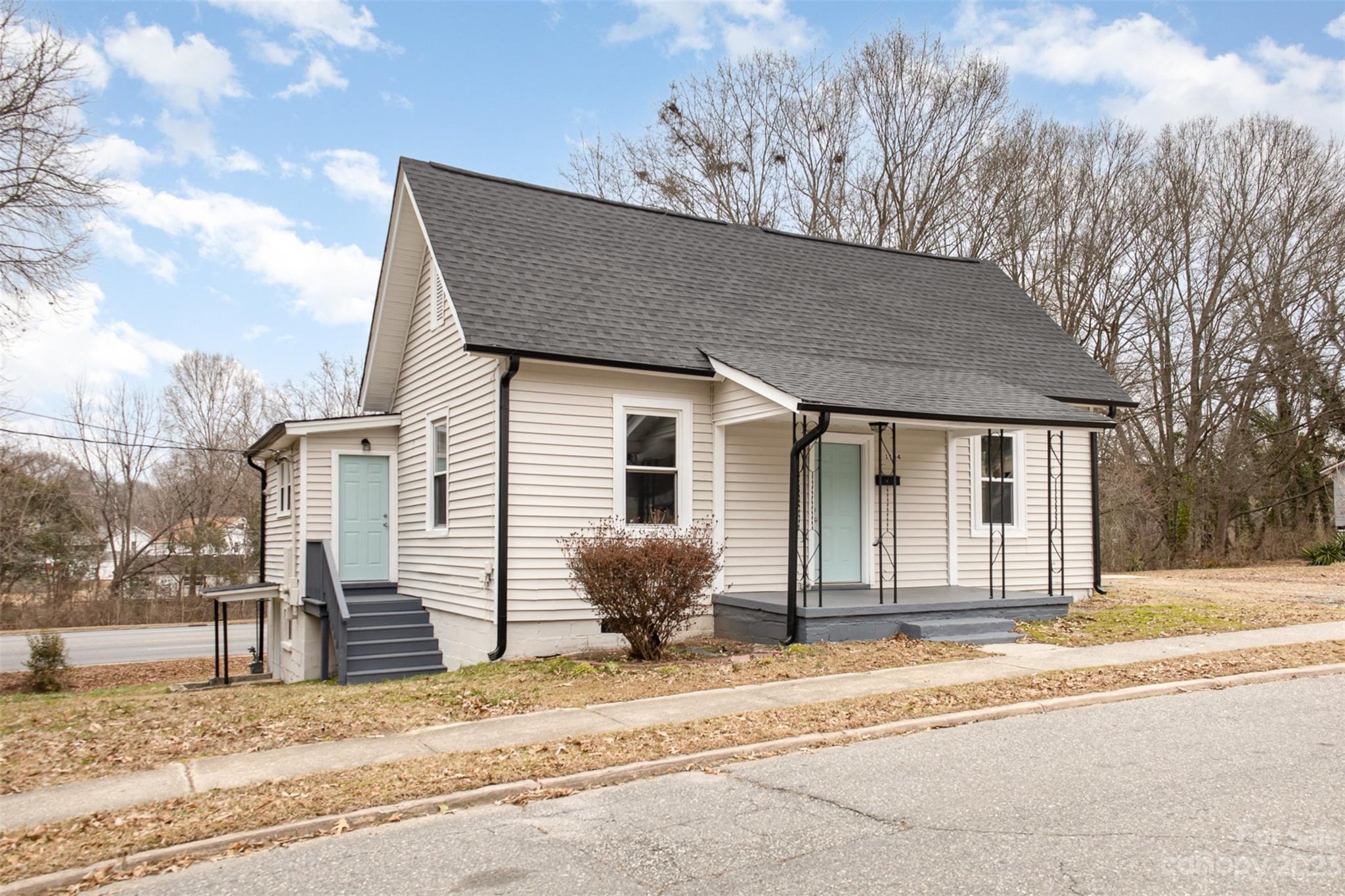 1104 W 7th Avenue Gastonia NC 28052