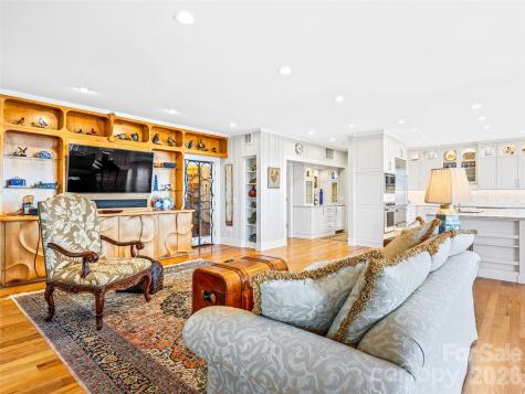 35 Peach Knob Drive Asheville NC 28804