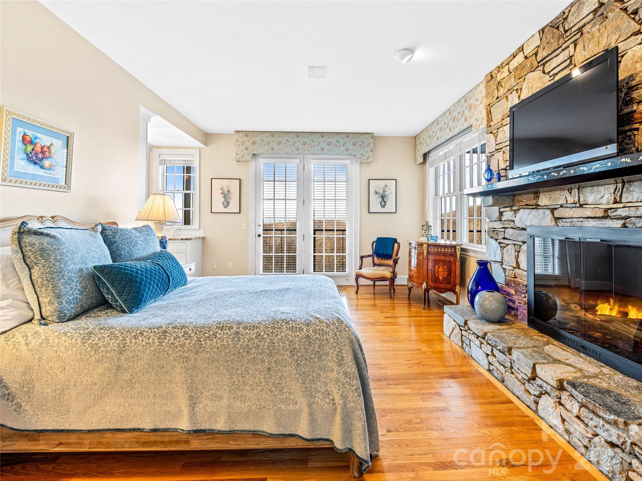 35 Peach Knob Drive Asheville NC 28804