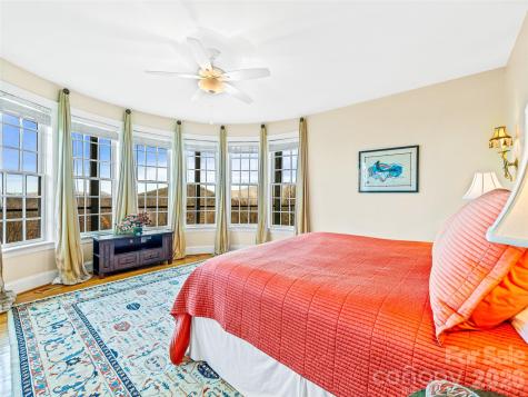 35 Peach Knob Drive Asheville NC 28804