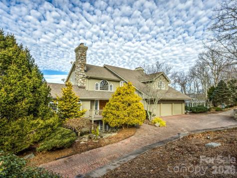 35 Peach Knob Drive Asheville NC 28804