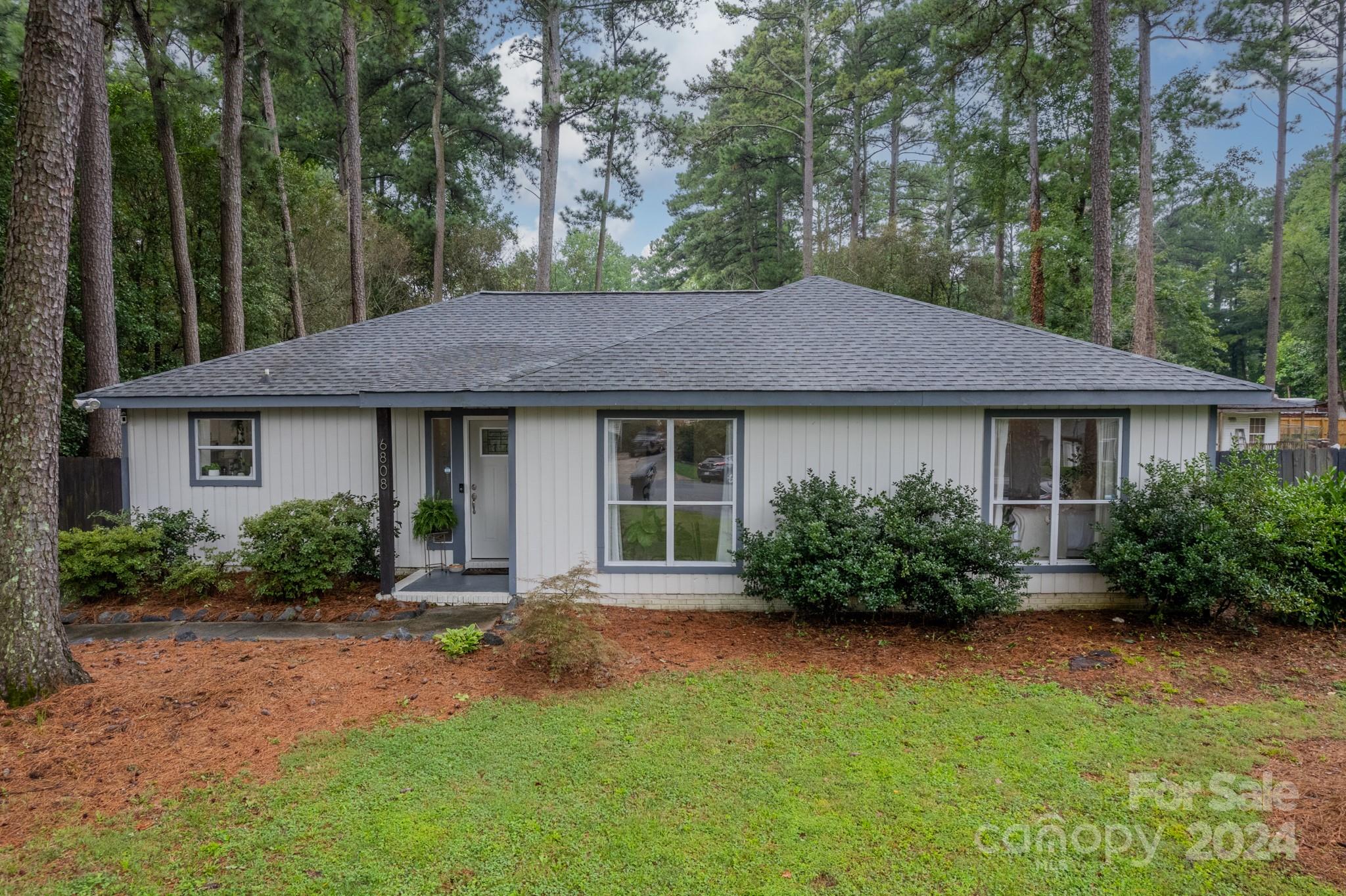 6808 Arroyo Drive Charlotte NC 28227