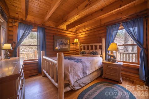 682 Rock House Road Hot Springs NC 28743