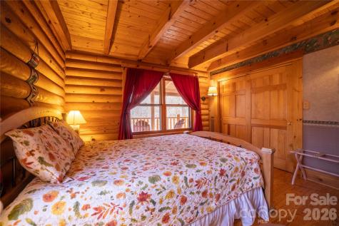 682 Rock House Road Hot Springs NC 28743