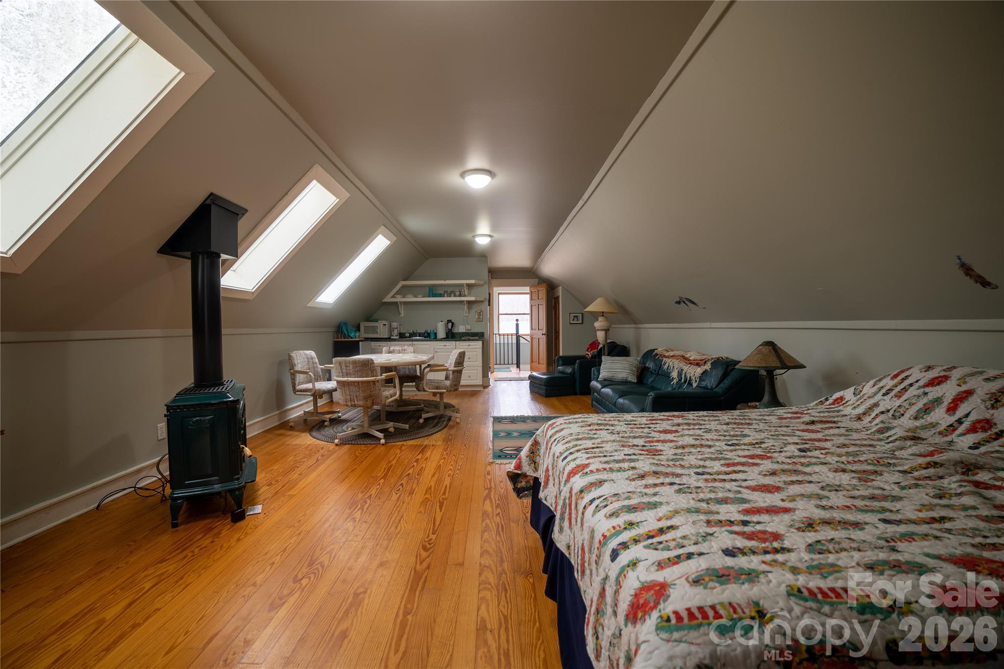 682 Rock House Road Hot Springs NC 28743