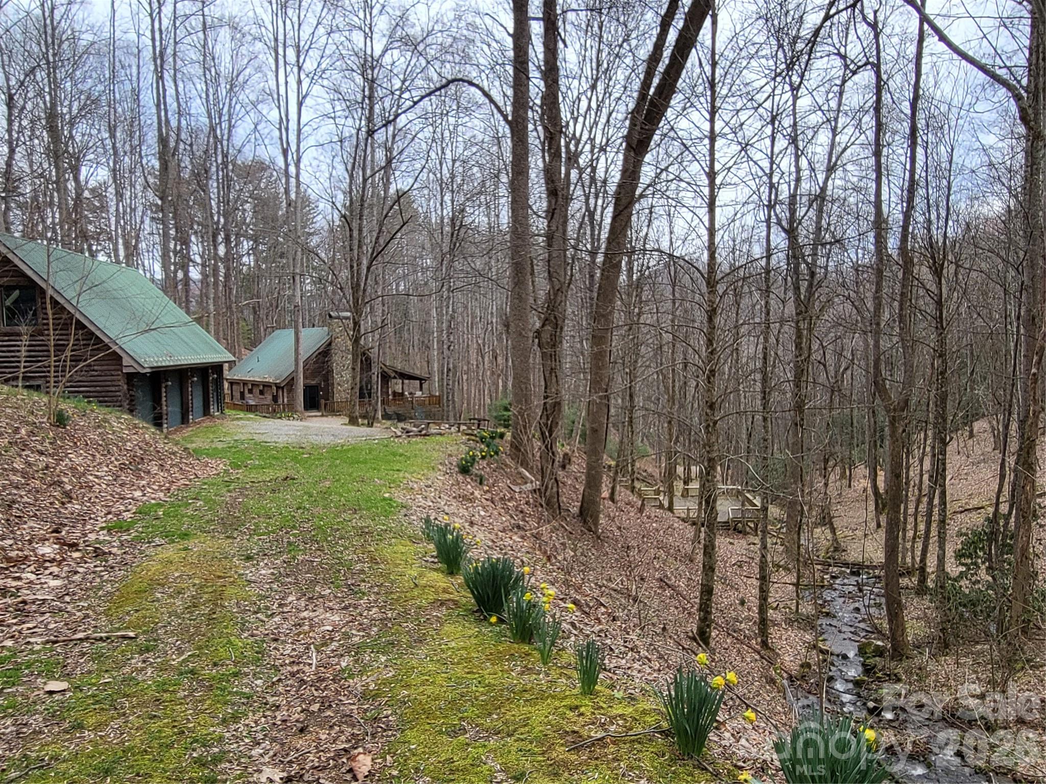 682 Rock House Road Hot Springs NC 28743