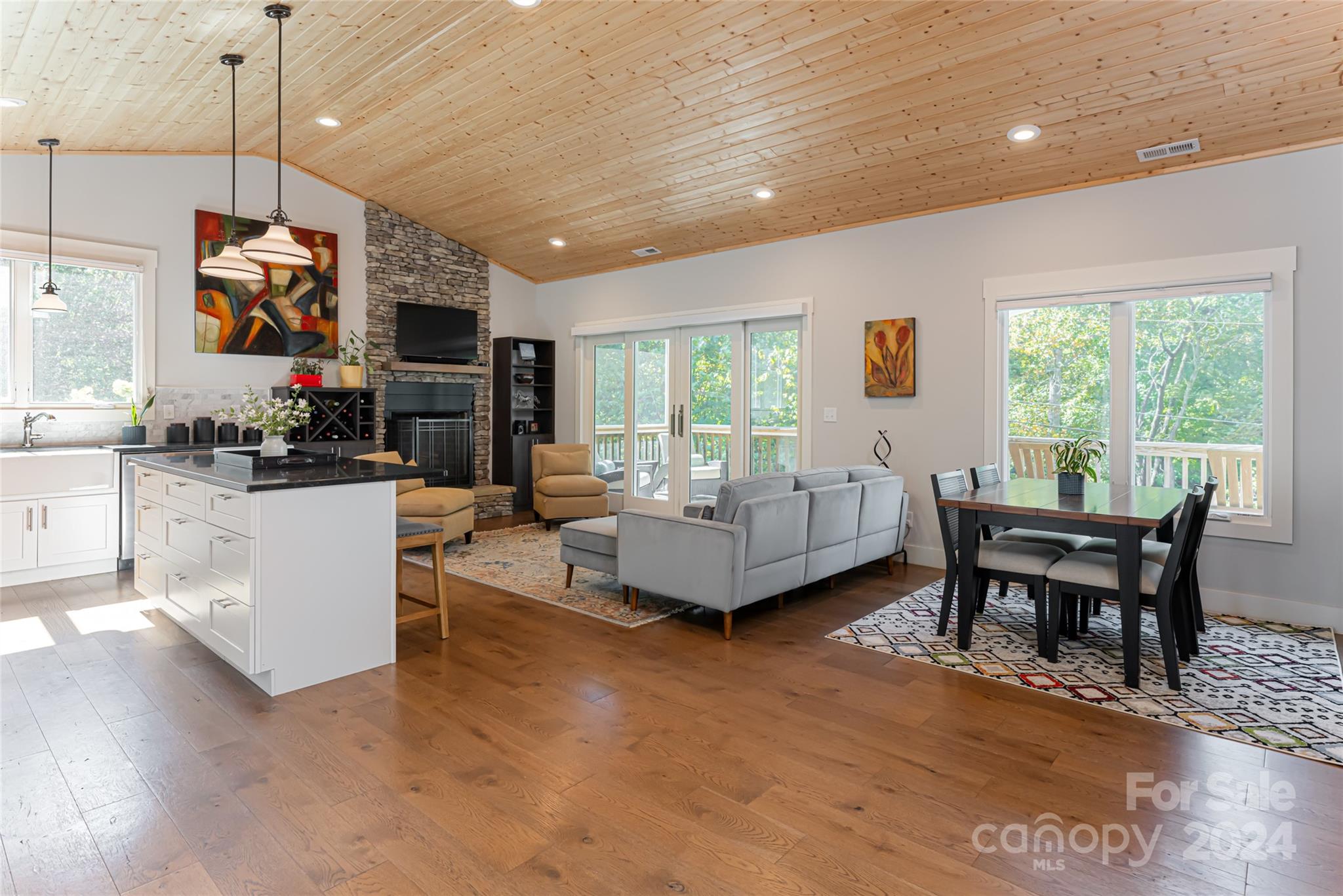 74 Wolfe Cove Road Asheville NC 28804