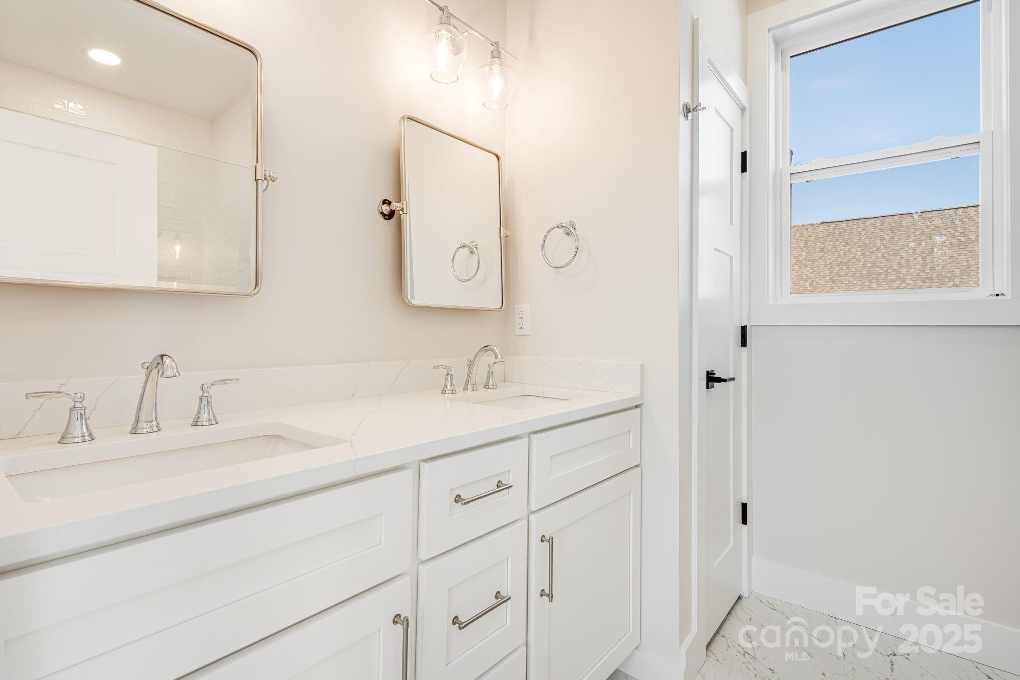 22 Crestview Street Asheville NC 28803