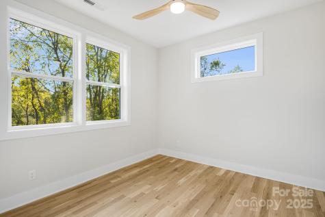22 Crestview Street Asheville NC 28803