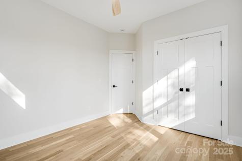 22 Crestview Street Asheville NC 28803