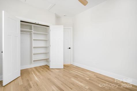 22 Crestview Street Asheville NC 28803