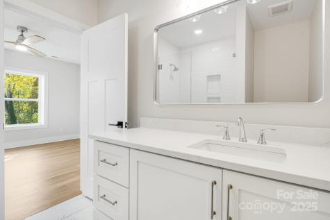 22 Crestview Street Asheville NC 28803