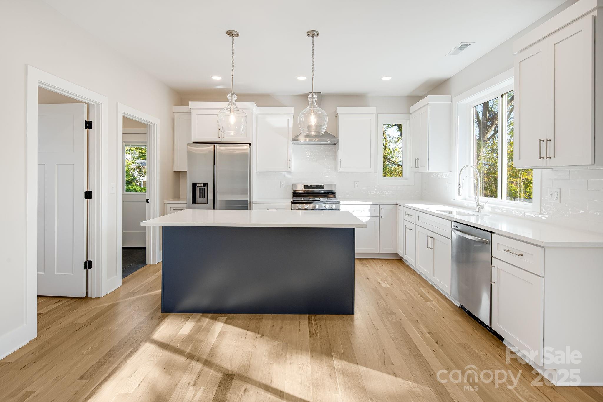 22 Crestview Street Asheville NC 28803