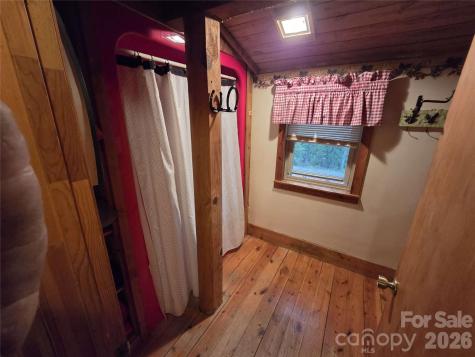 692 Buck Hill Road Newland NC 28657