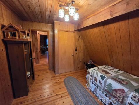 692 Buck Hill Road Newland NC 28657