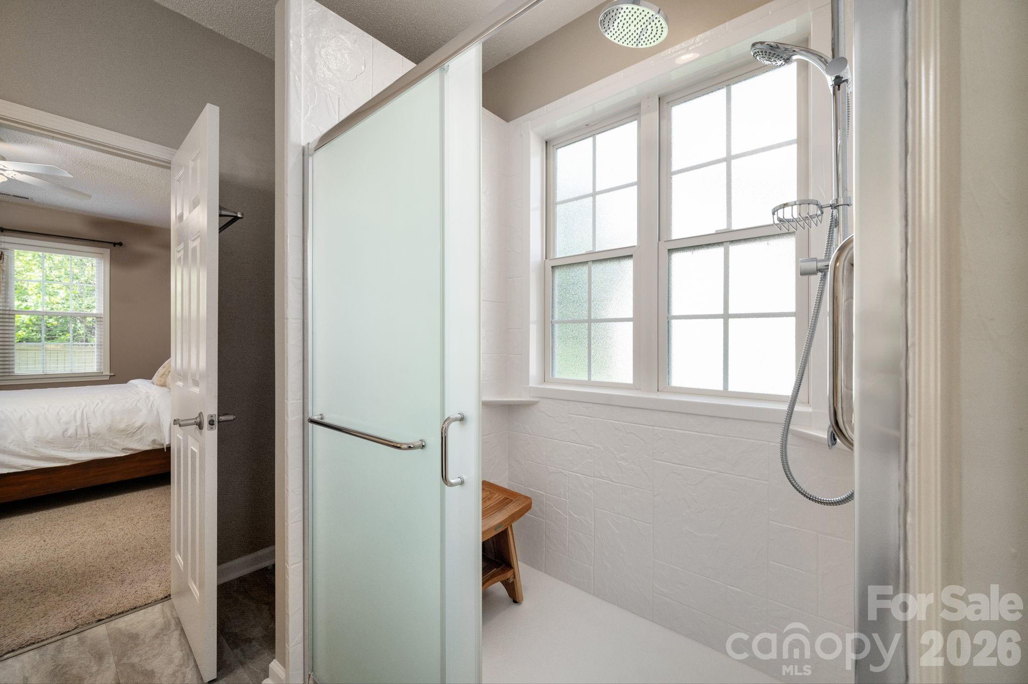102 W Farm Creek Drive Asheville NC 28806