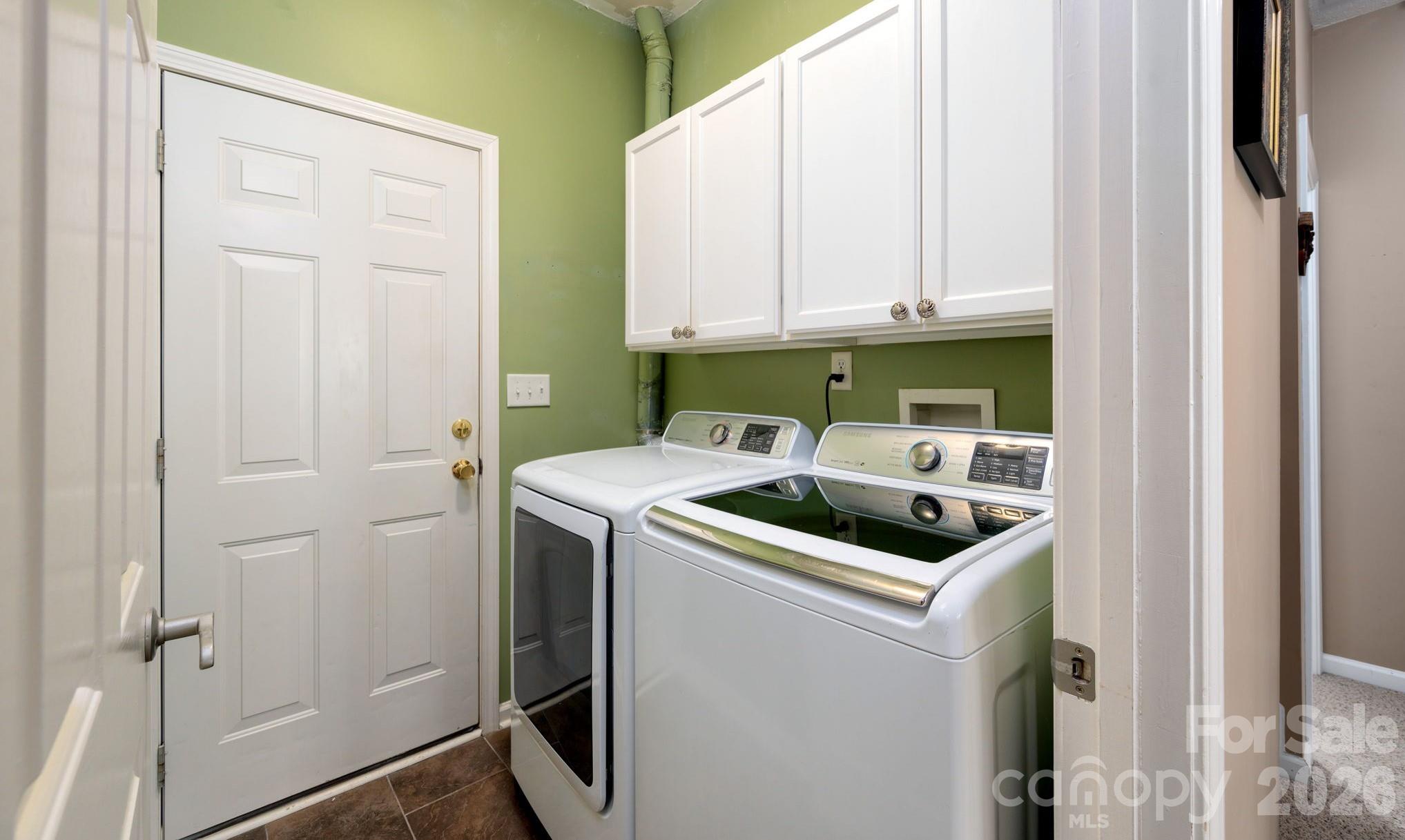 102 W Farm Creek Drive Asheville NC 28806