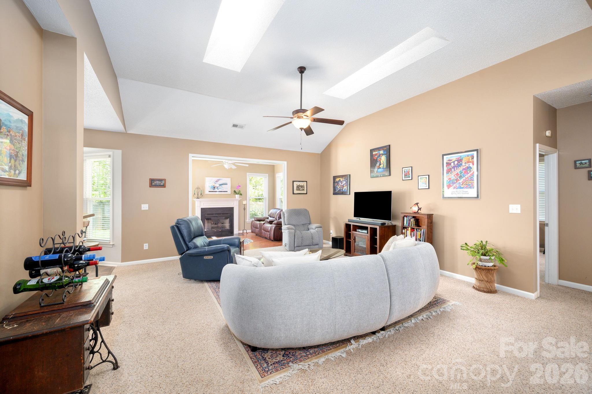 102 W Farm Creek Drive Asheville NC 28806