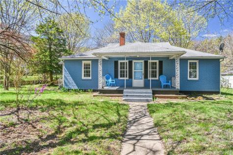 146 Central Avenue Swannanoa NC 28778