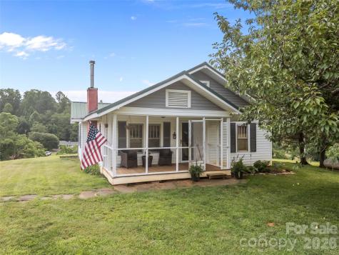 1305 Halltown Road Spruce Pine NC 28777