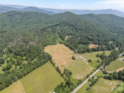 1305 Halltown Road Spruce Pine NC 28777