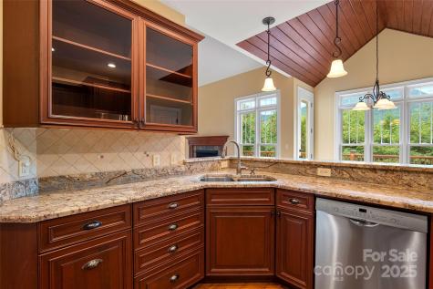 103 Village Pointe Lane Asheville NC 28803