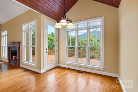 103 Village Pointe Lane Asheville NC 28803