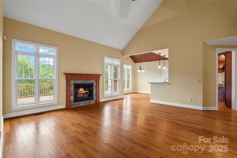 103 Village Pointe Lane Asheville NC 28803