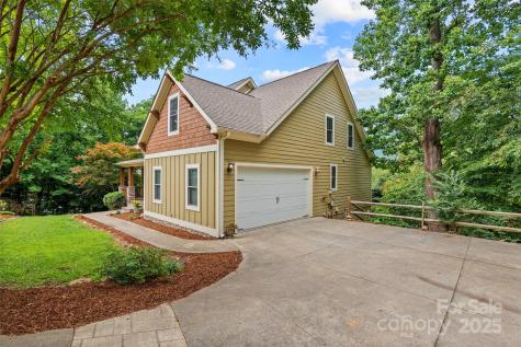 103 Village Pointe Lane Asheville NC 28803