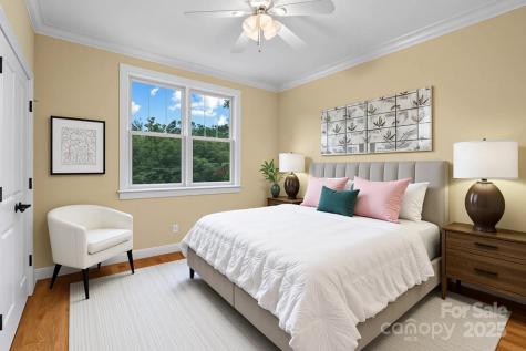 103 Village Pointe Lane Asheville NC 28803