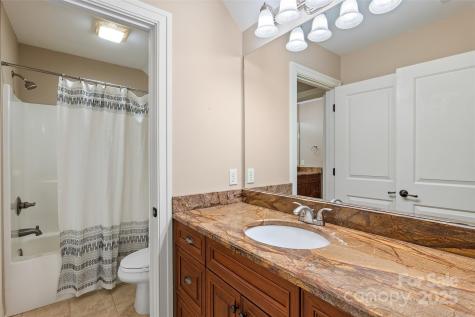 103 Village Pointe Lane Asheville NC 28803