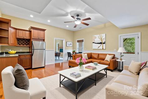 103 Village Pointe Lane Asheville NC 28803