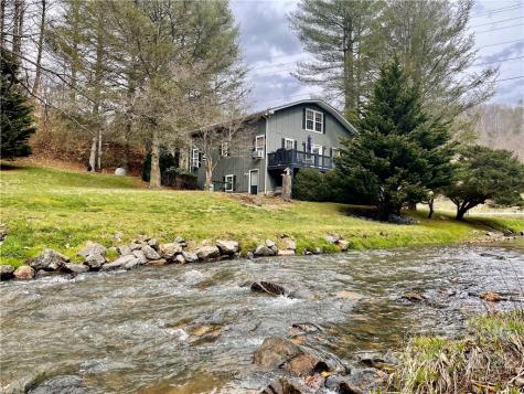 8184 Jacks Creek Road Green Mountain NC 28740