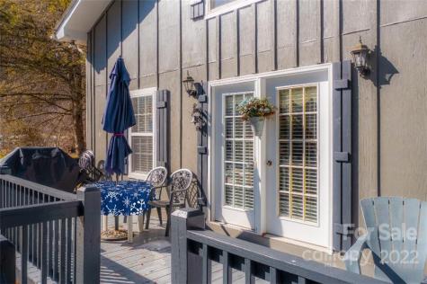 8184 Jacks Creek Road Green Mountain NC 28740