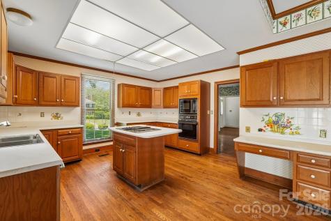 2231 Richardson Drive Charlotte NC 28211