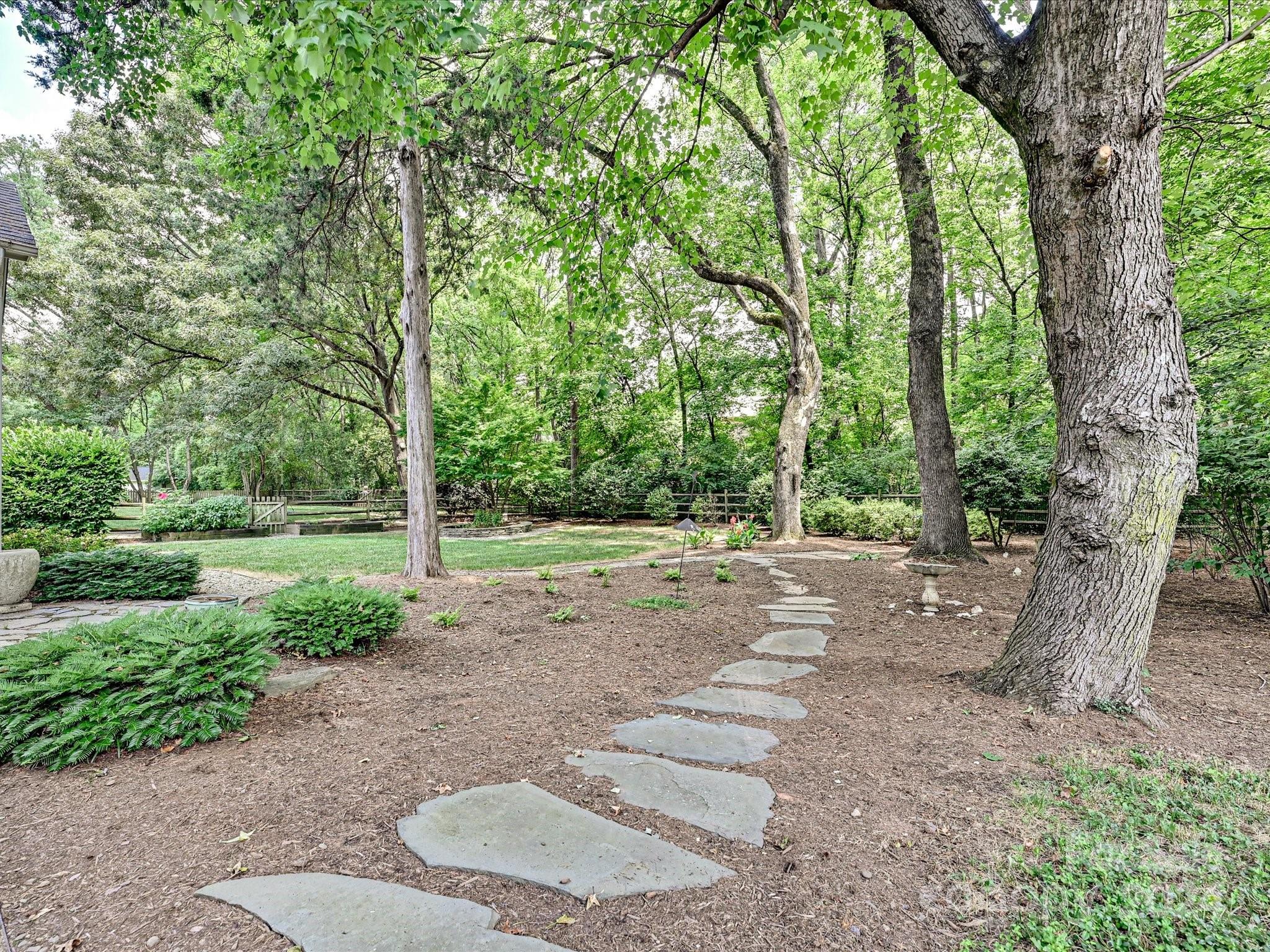 2450 Ainsdale Road Charlotte NC 28226