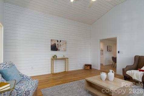 48 Elliott Road Brevard NC 28712