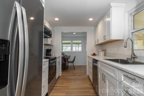 48 Elliott Road Brevard NC 28712