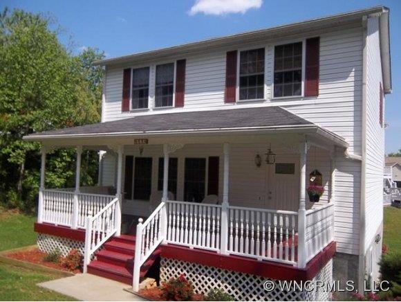 11 Captains Drive Candler NC 28715