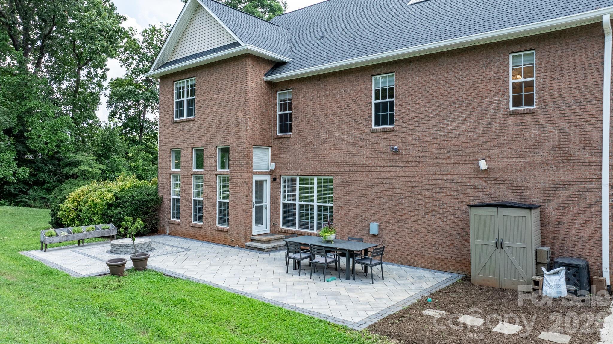 1221 Willow Creek Drive Newton NC 28658